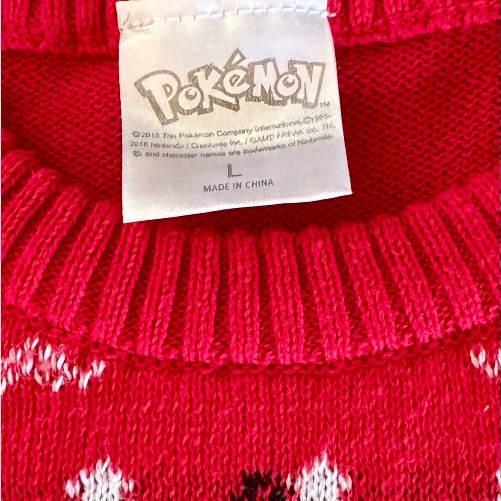 🎅 POK’eMoN Holiday sweater juniors large cotton poly blend machine wash - Picture 3 of 6